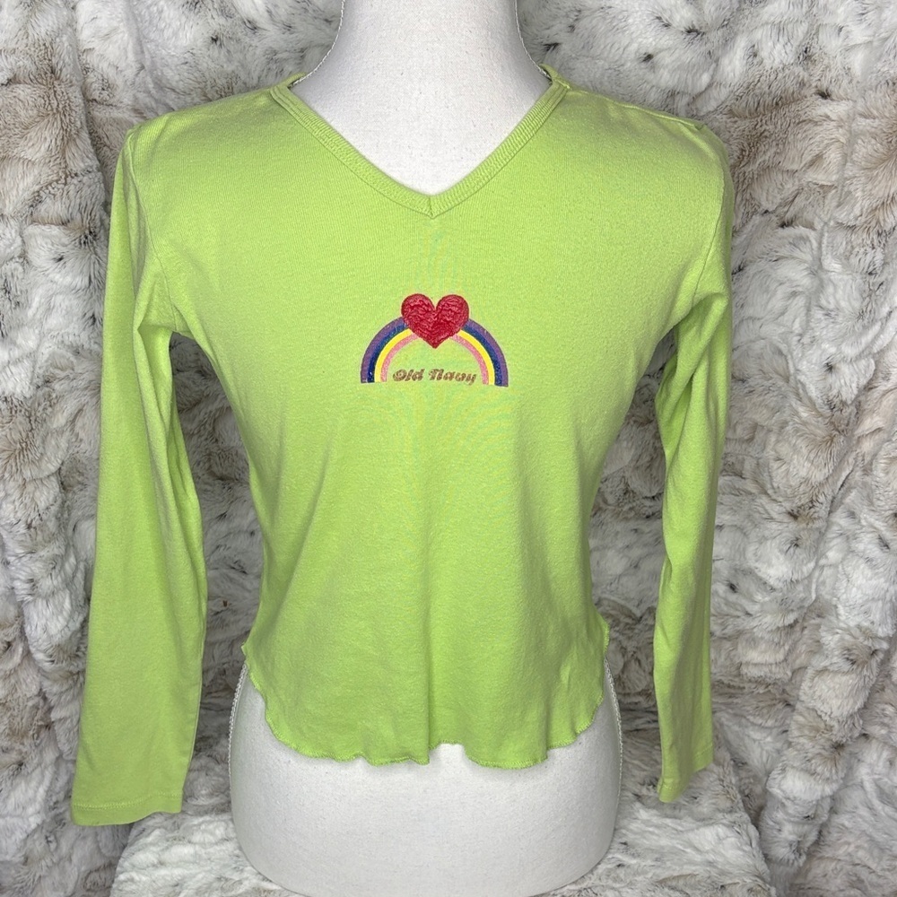 Old Navy Light Green “Heart” V-Neck Top. Size 14 Girls